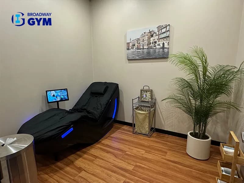 Broadway gym hydro-massage